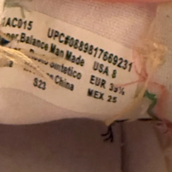 Custom embroidered white sneakers size 8 - Picture 6 of 6